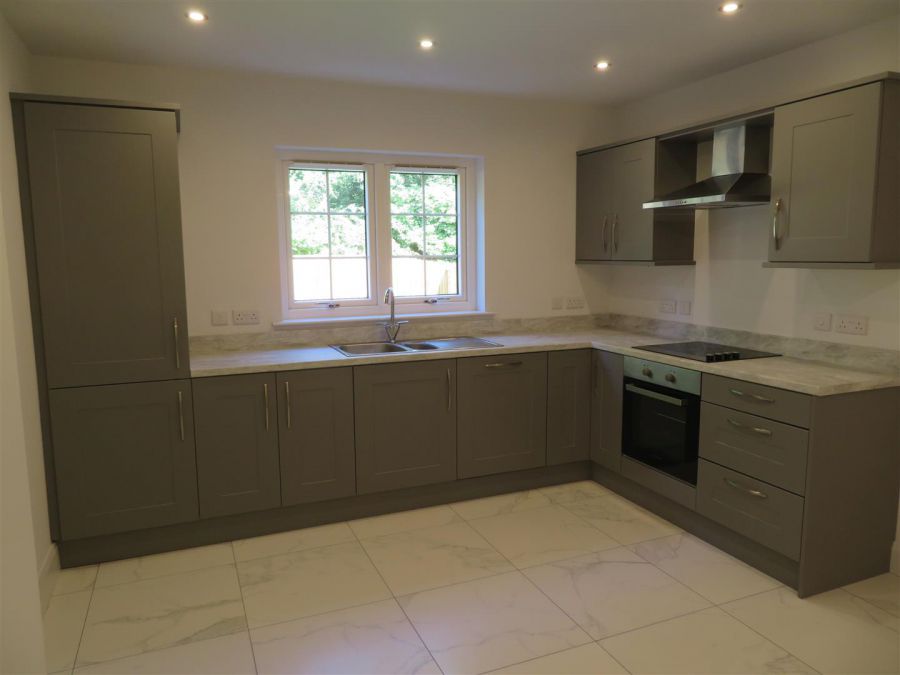 16 Foxwood Hall