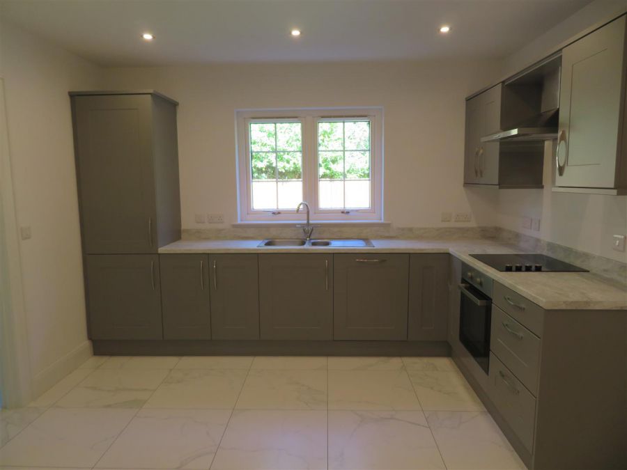 16 Foxwood Hall