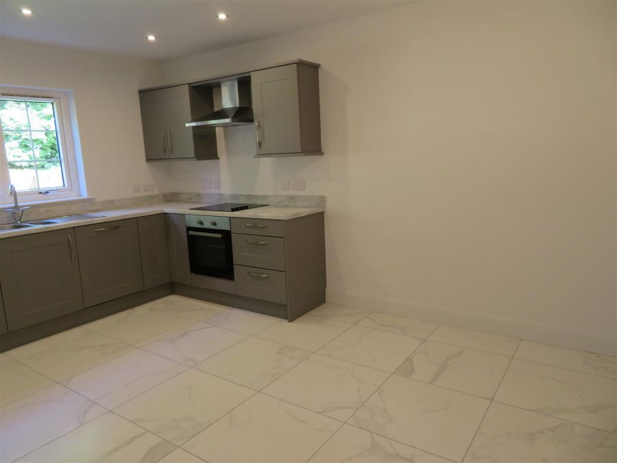 16 Foxwood Hall