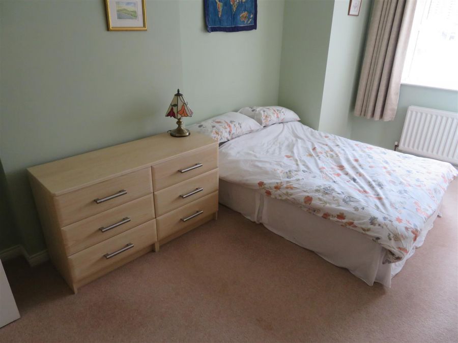 86 Moss View