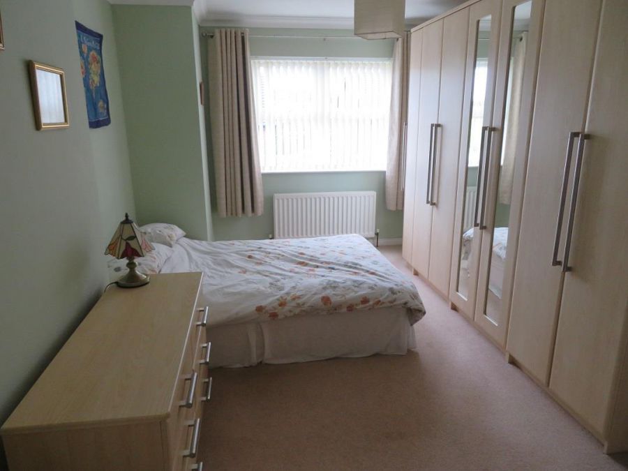 86 Moss View