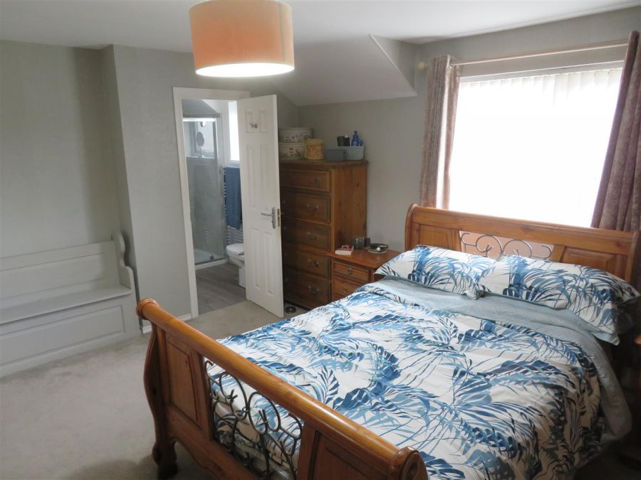 4 Hazelgrove Avenue