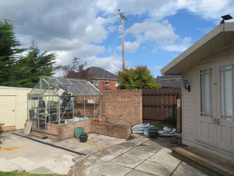4 Hazelgrove Avenue