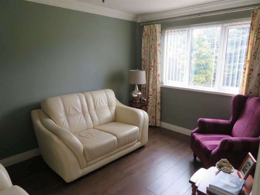 4 Hazelgrove Avenue