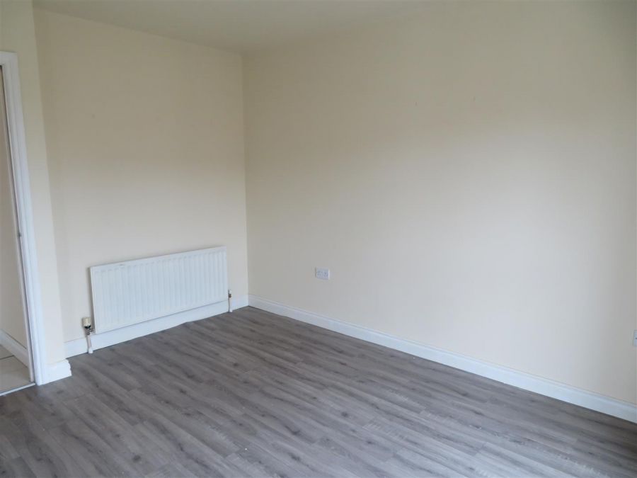 56 Silverwood Green