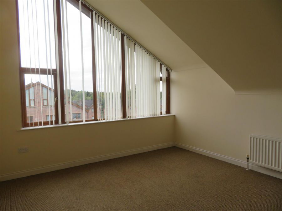 56 Silverwood Green