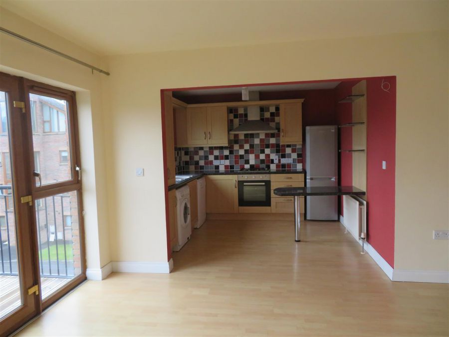 56 Silverwood Green