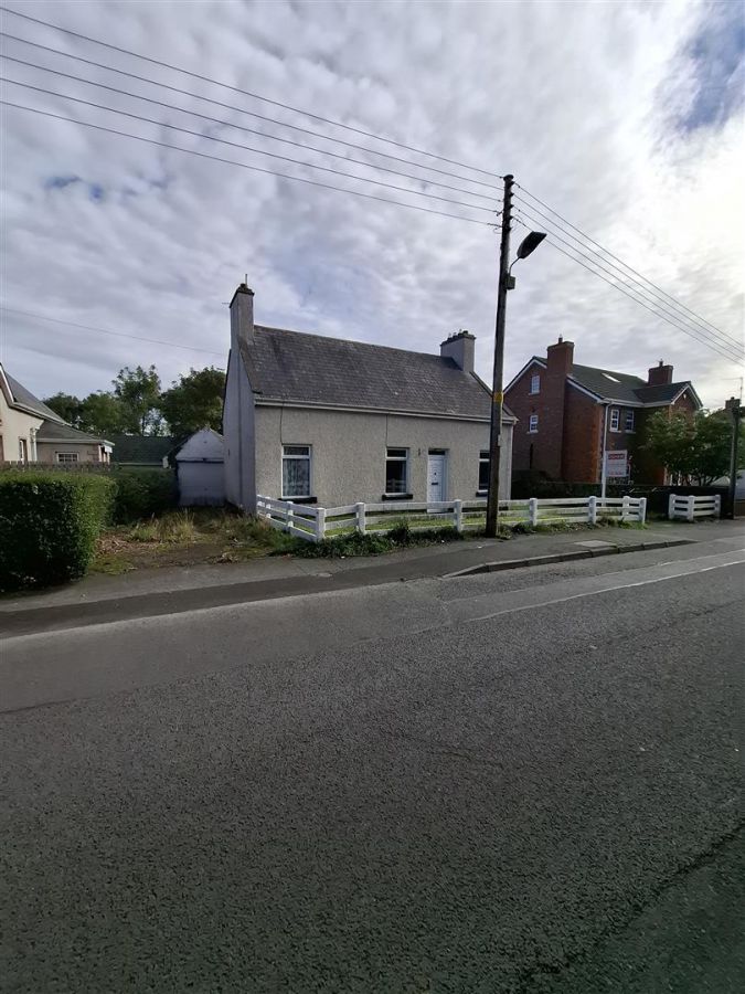 19 Moss Road