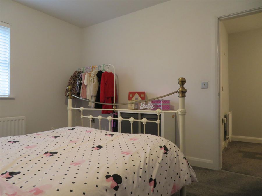 7 Charles Baron Mews