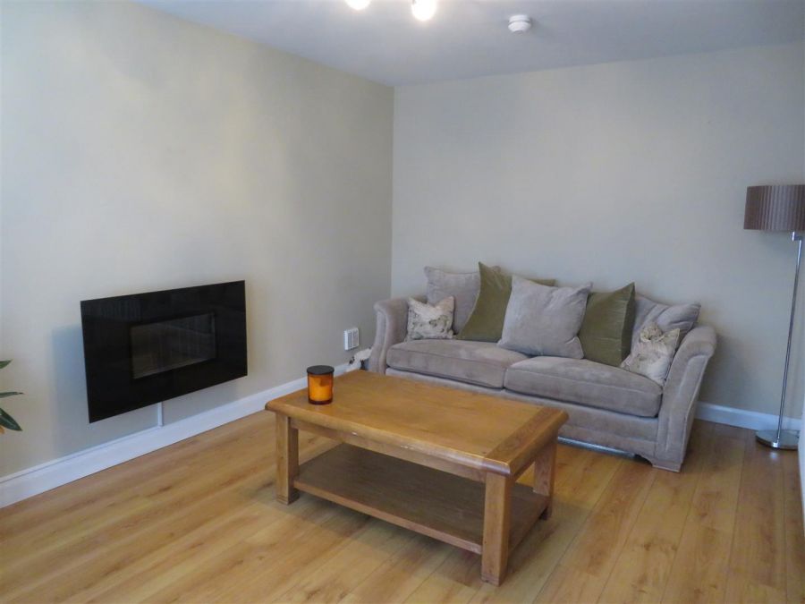 7 Charles Baron Mews