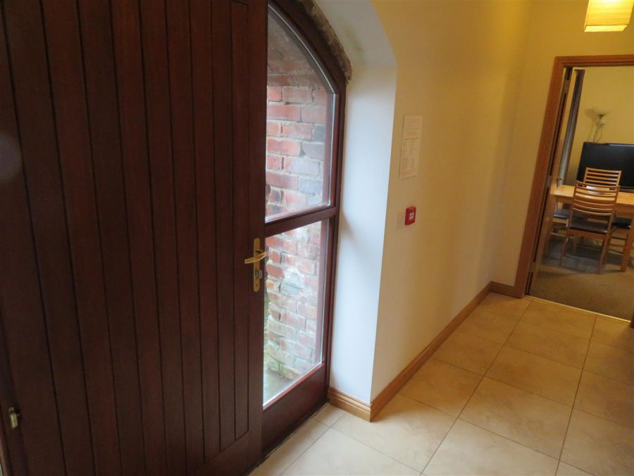 Apartment 4, 67A Steps Road