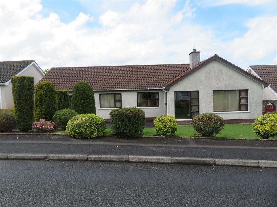 4 Shannaghmore Park