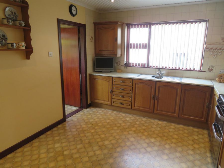 4 Shannaghmore Park