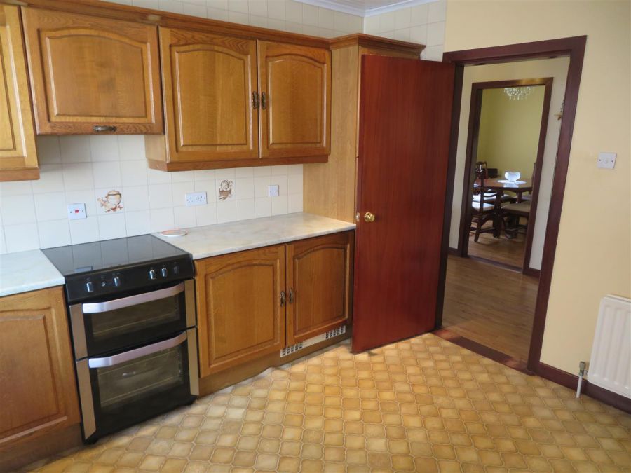4 Shannaghmore Park