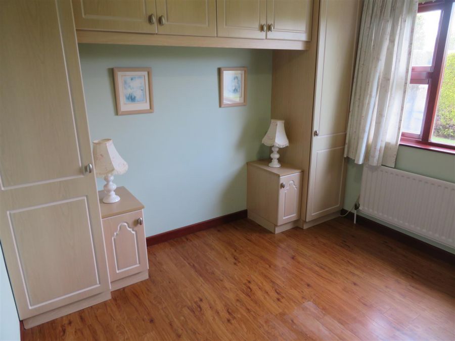 4 Shannaghmore Park