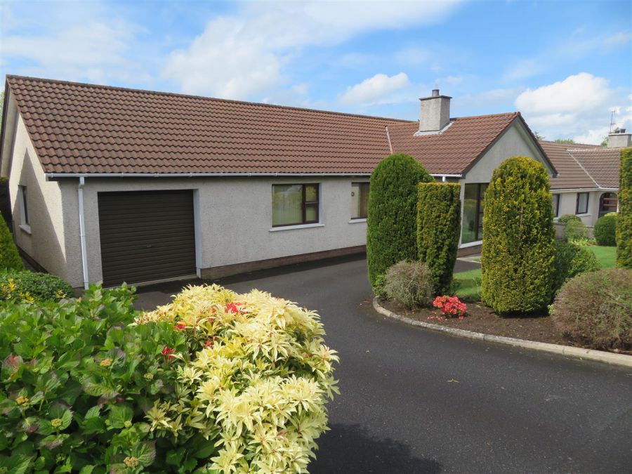 4 Shannaghmore Park