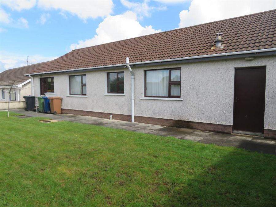 4 Shannaghmore Park