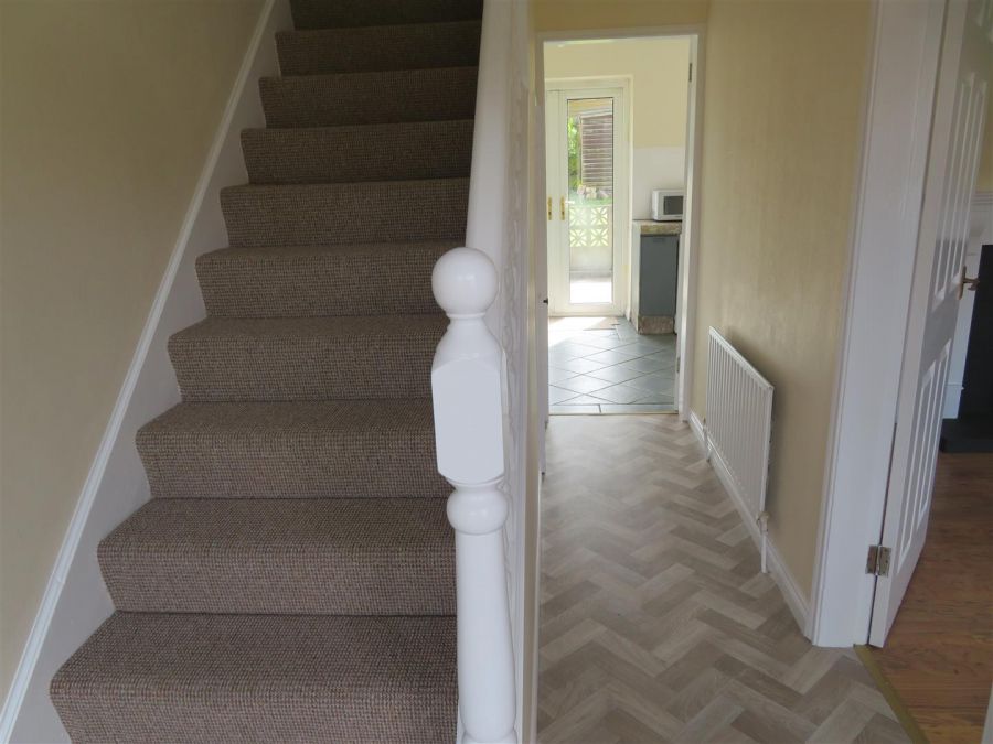 52 Donard Gardens
