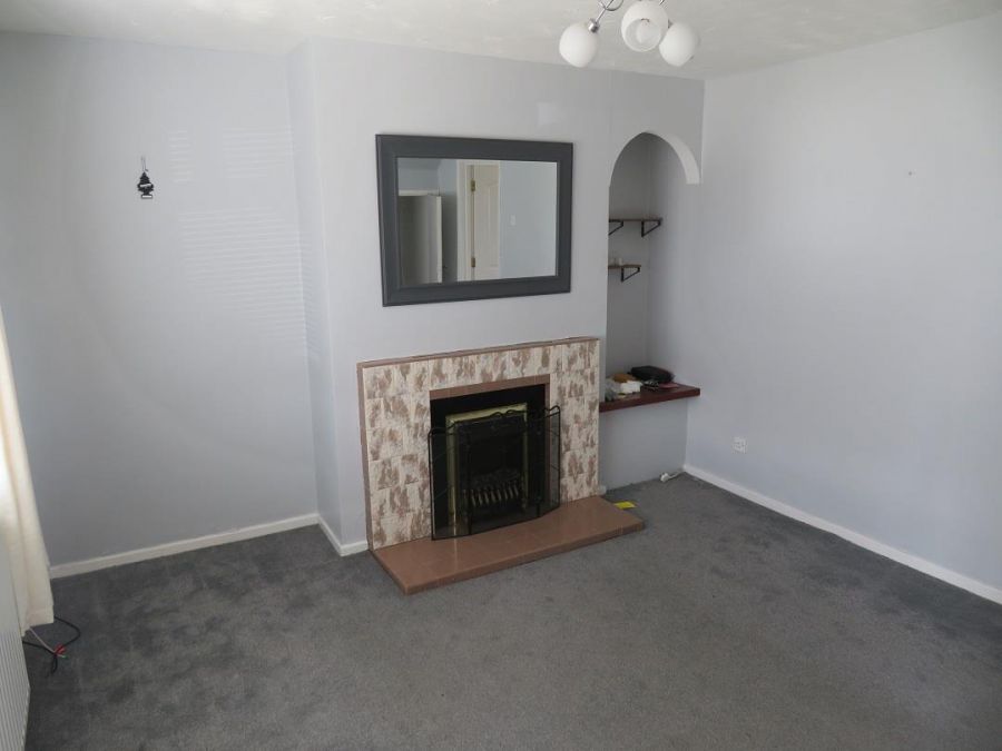 2 Clarendon Park