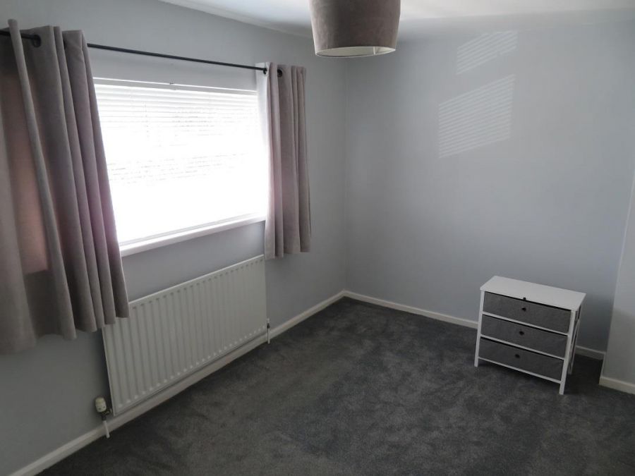 2 Clarendon Park