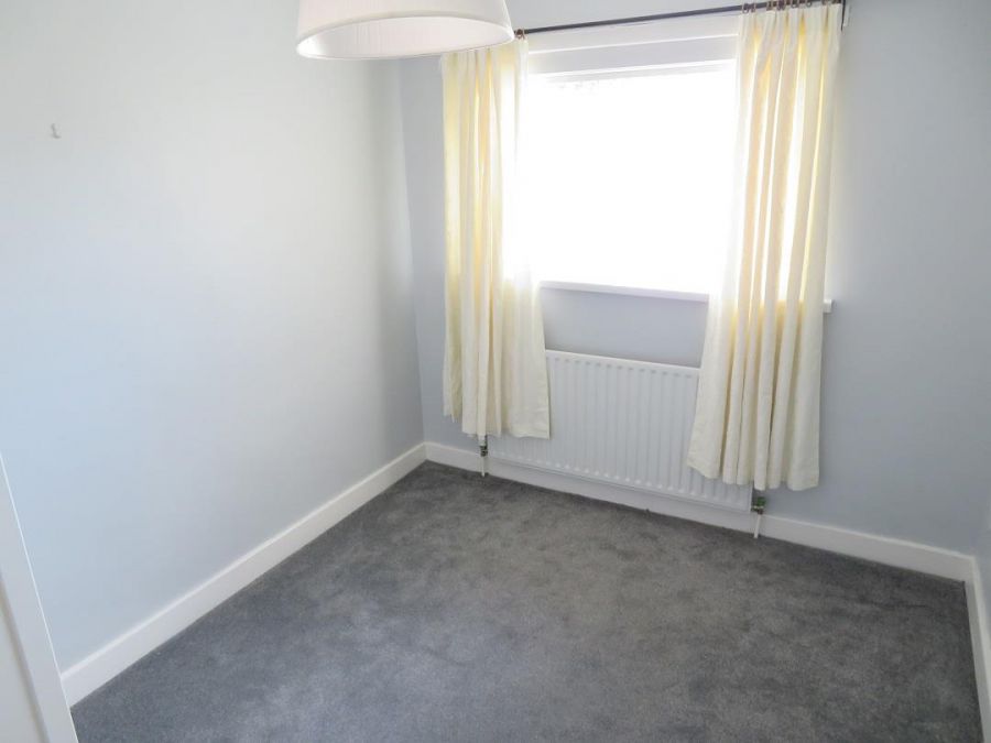 2 Clarendon Park