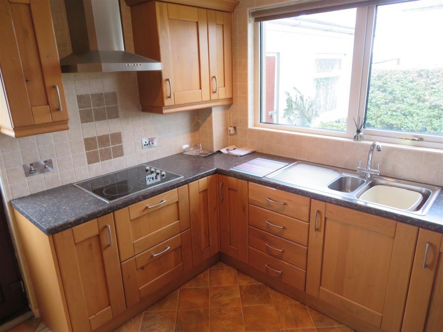 17 Woodford Park