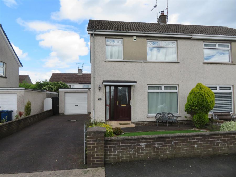 17 Woodford Park