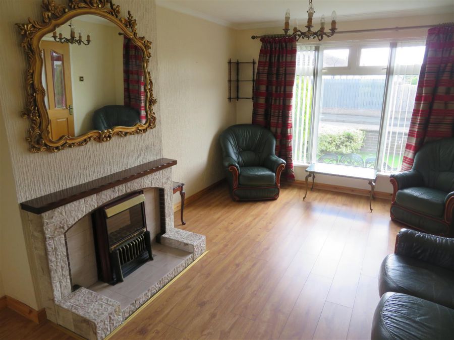 17 Woodford Park