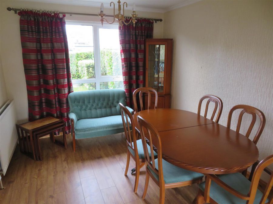 17 Woodford Park