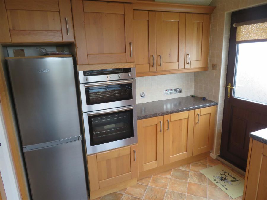 17 Woodford Park