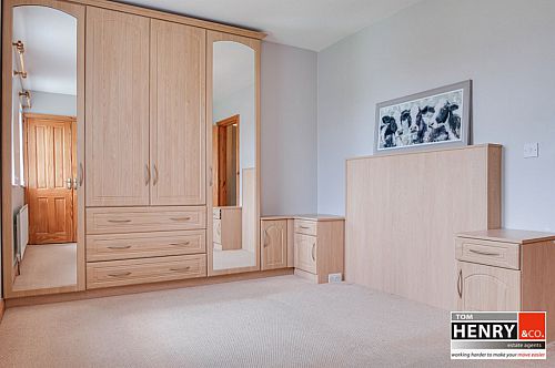 10 Elm Mews