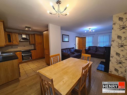 10 Elm Mews