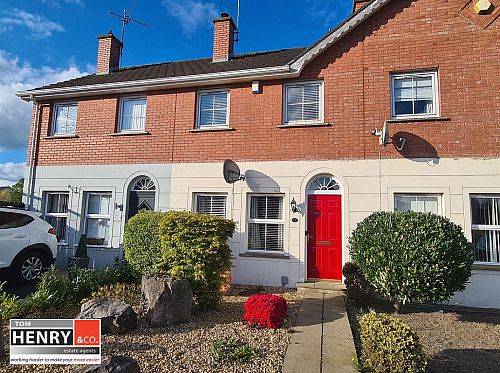 24 Oakwood Manor