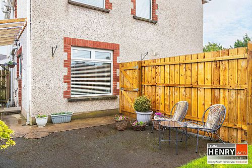 2 Henrys Place