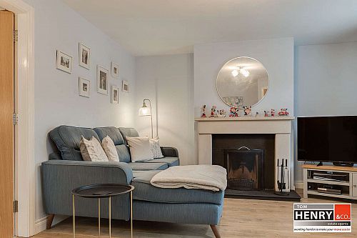 2 Henrys Place