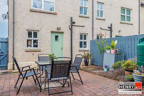 29 Ardean Manor