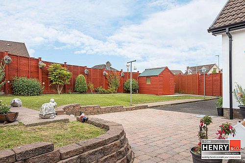 2 Bracken Brae