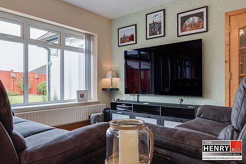2 Bracken Brae