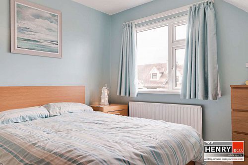 2 Bracken Brae