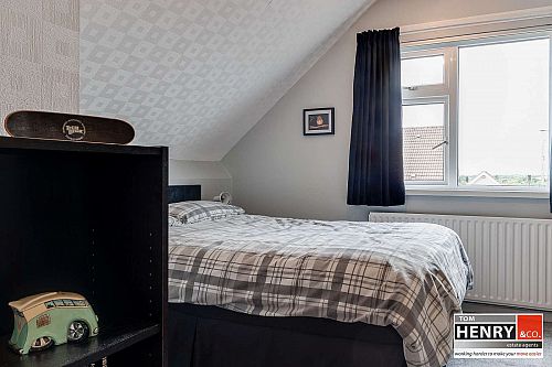 2 Bracken Brae