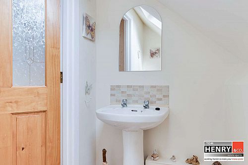2 Bracken Brae