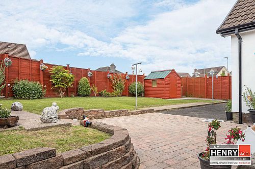 2 Bracken Brae
