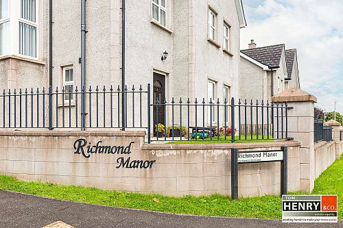 2 Richmond Manor
