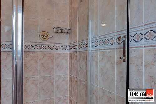 3 Prince Andrew Crescent