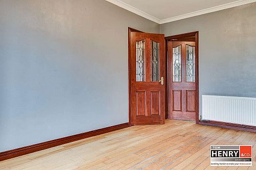 3 Prince Andrew Crescent