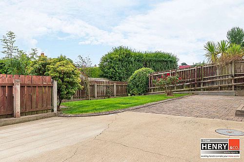 1 Hawthorn Grove