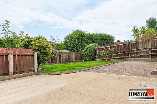 1 Hawthorn Grove