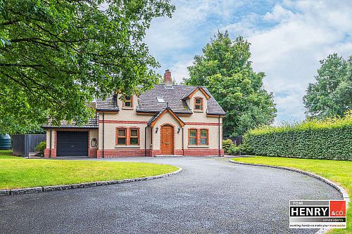 1 Old Moy Road