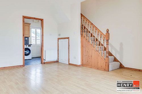 5 Oakwood Manor