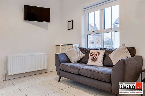 9 Castle Glen Avenue